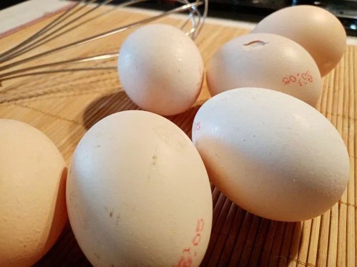 Жарьте яичницу на этом масле и будет очень вкусно: секреты бабушек Жарьте яичницу на этом масле и будет очень вкусно: секреты бабушек