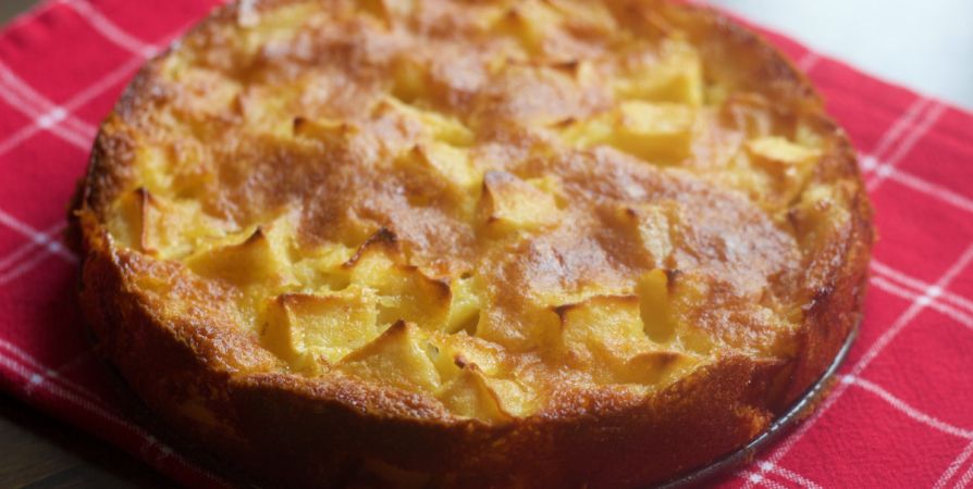 Гораздо вкуснее шарлотки: 2 любимых пирога с яблоками за считанные минуты — изумят новизной приготовления Гораздо вкуснее шарлотки: 2 любимых пирога с яблоками за считанные минуты — изумят новизной приготовления