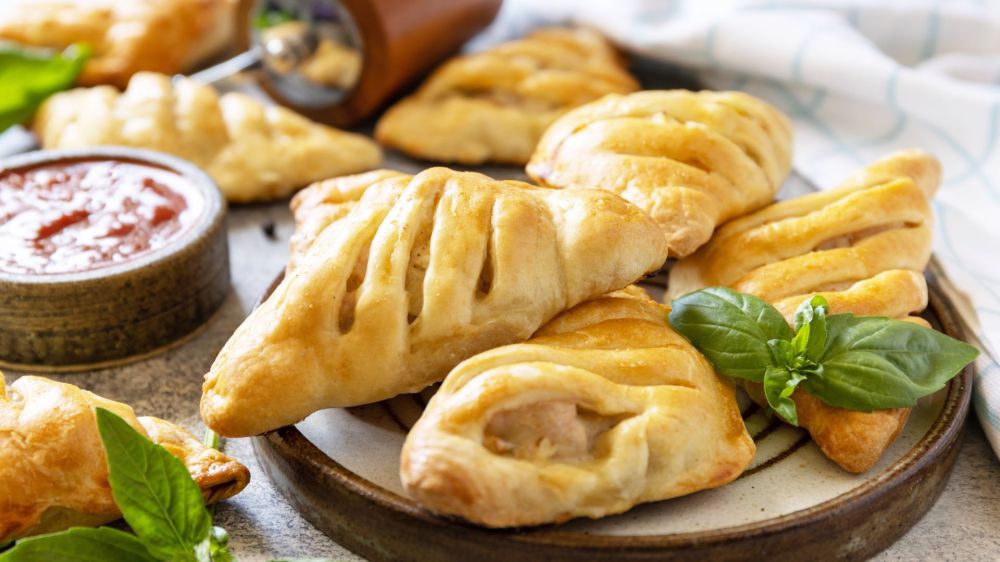 Без мяса и картошки: в Азербайджане эти пирожки стряпают чаще, чем россиянки беляши Без мяса и картошки: в Азербайджане эти пирожки стряпают чаще, чем россиянки беляши