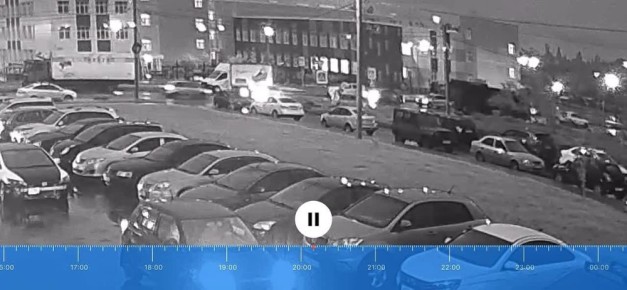 Водитель «Лады» сбил маму с дочкой в ЖК «Озерки» в Воронеже