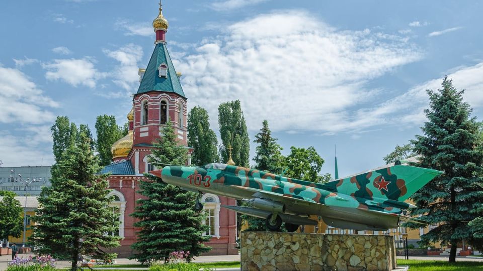 Легендарная Военно-воздушная академия имени профессора Н. Е. Жуковского и Ю. А. Гагарина празднует 105 лет со дня основания
