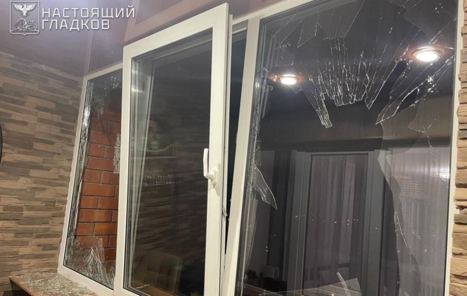 Поврежденные машины и 184 БПЛА. Что известно о ночной атаке на регионы РФ