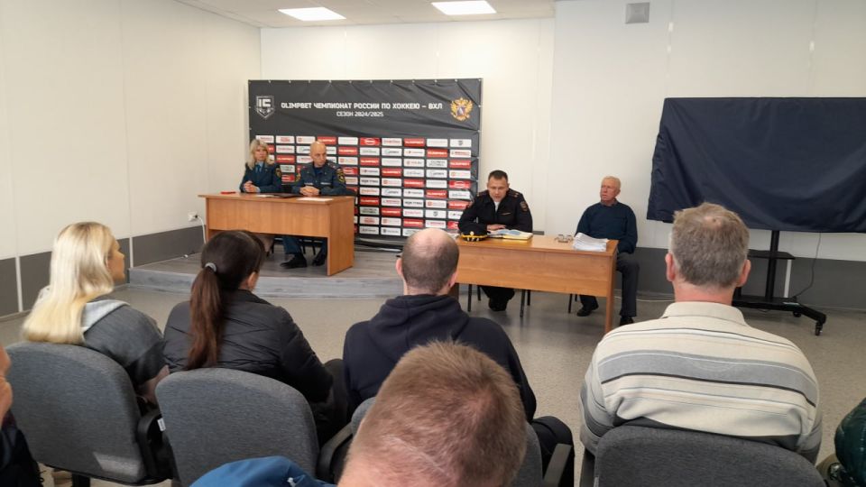 В Воронеже продолжаются профилактические встречи в трудовых коллективах в рамках акции «Стоп-мошенники!»