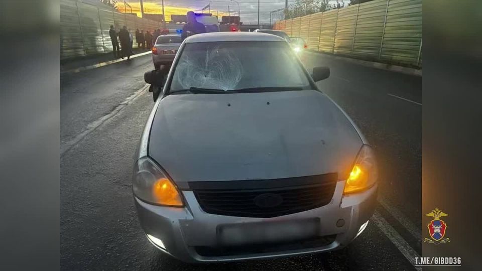 В Лискинском районе сотрудники Госавтоинспекции устанавливают обстоятельства ДТП, в результате которого погиб пешеход