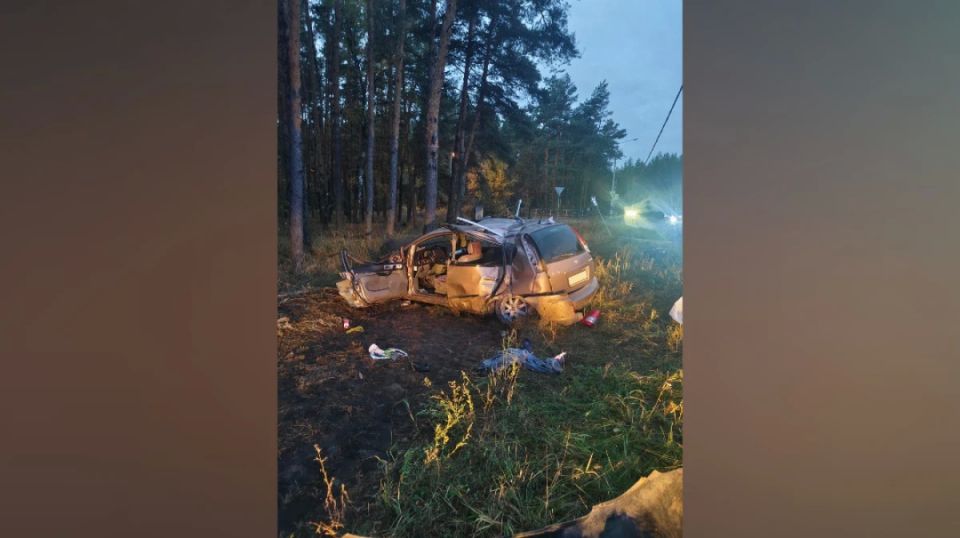 В Воронеже 47-летний мужчина погиб в опрокинувшемся Chevrolet Rezzo