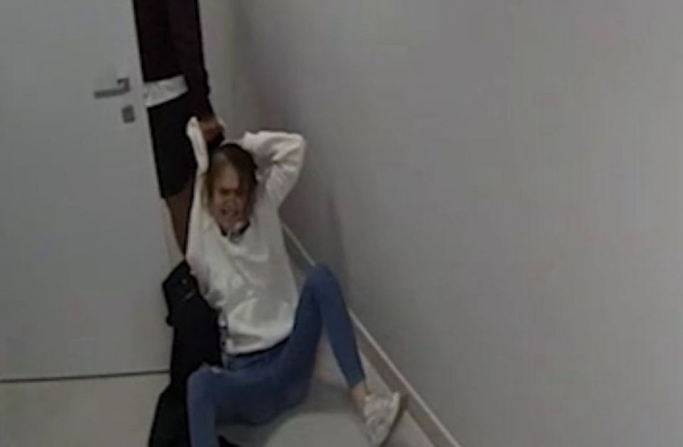 Новое имя не помогло насильнику из Воронежа скрыться за границей: Дениса Киселева задержали в московском аэропорту