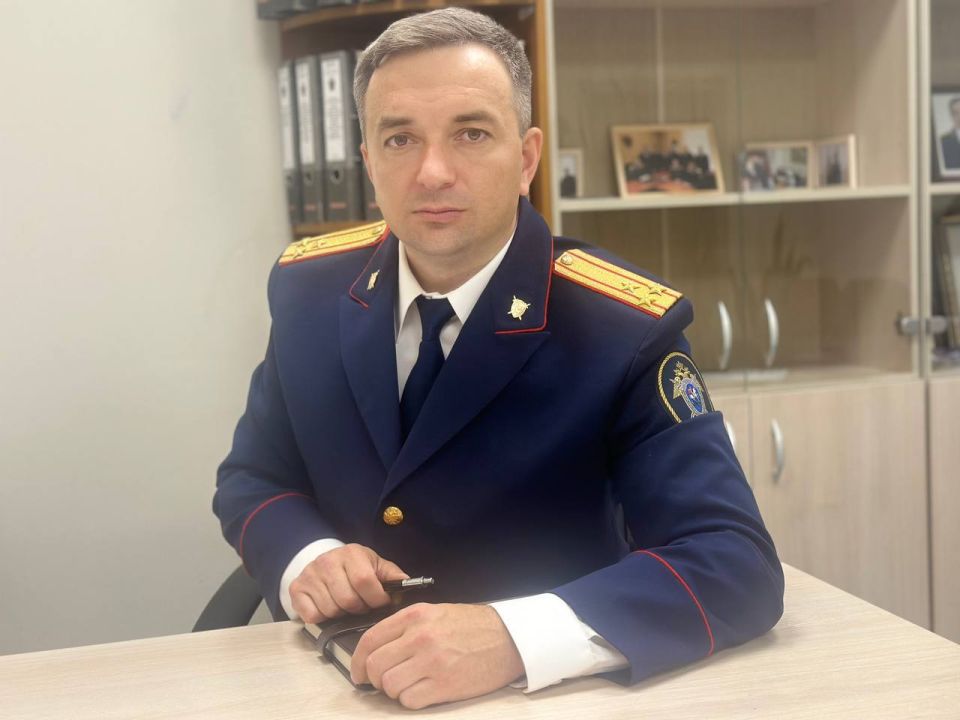 Анатолий Скопенков в рамках фотопроекта «Профессия следователя-криминалиста»