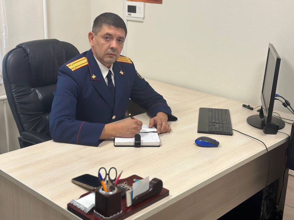 Евгений Юршин в рамках фотопроекта «Профессия следователя-криминалиста»