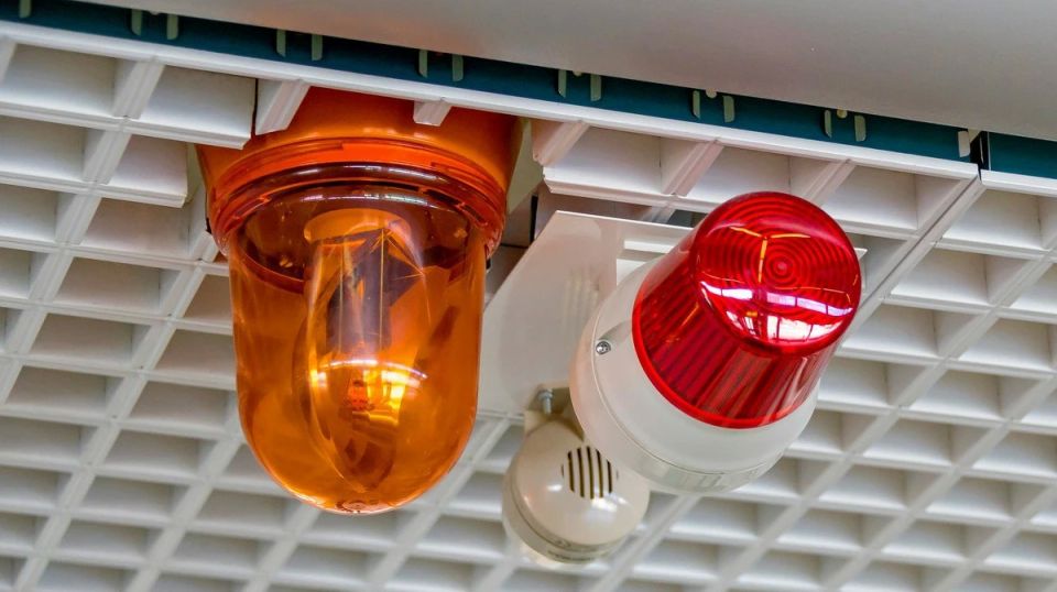 Обломки БПЛА повредили элемент промышленного сооружения в Воронежской области