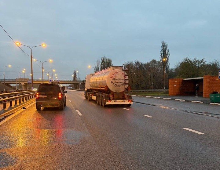 В Каширском районе сотрудниками Госавтоинспекции устанавливаются обстоятельства ДТП, в котором погиб пешеход