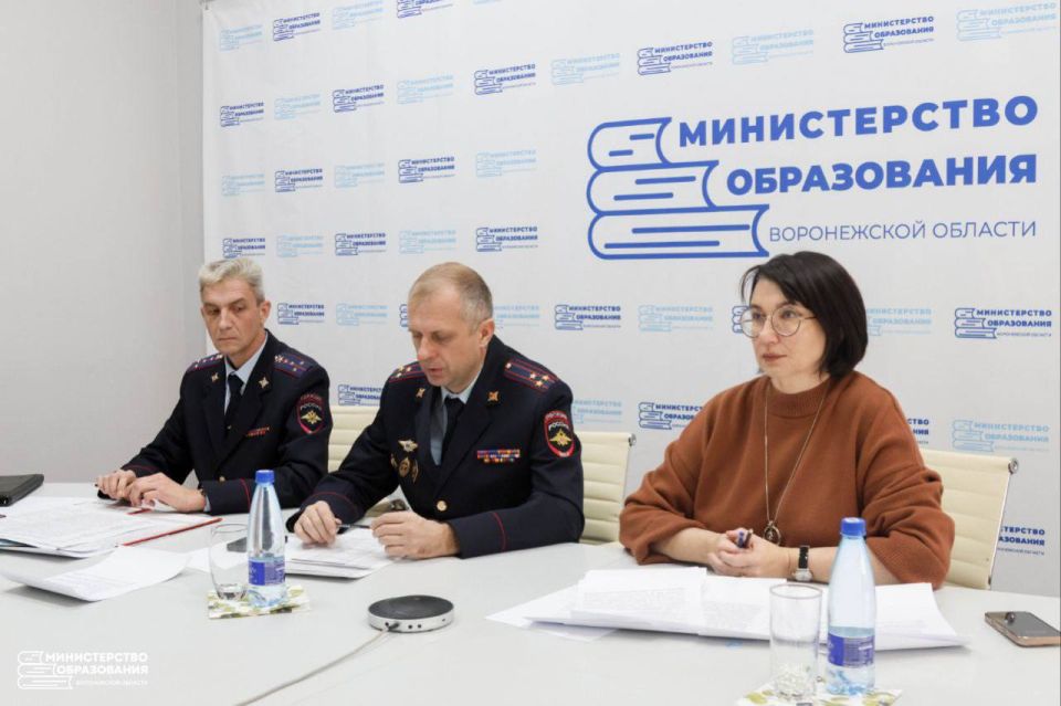 Евгений Шаталов и Наталья Салогубова обсудили безопасность детей на дорогах