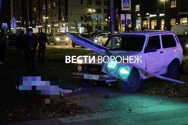 В результате падения дорожного знака в Воронеже погиб 14-летний школьник