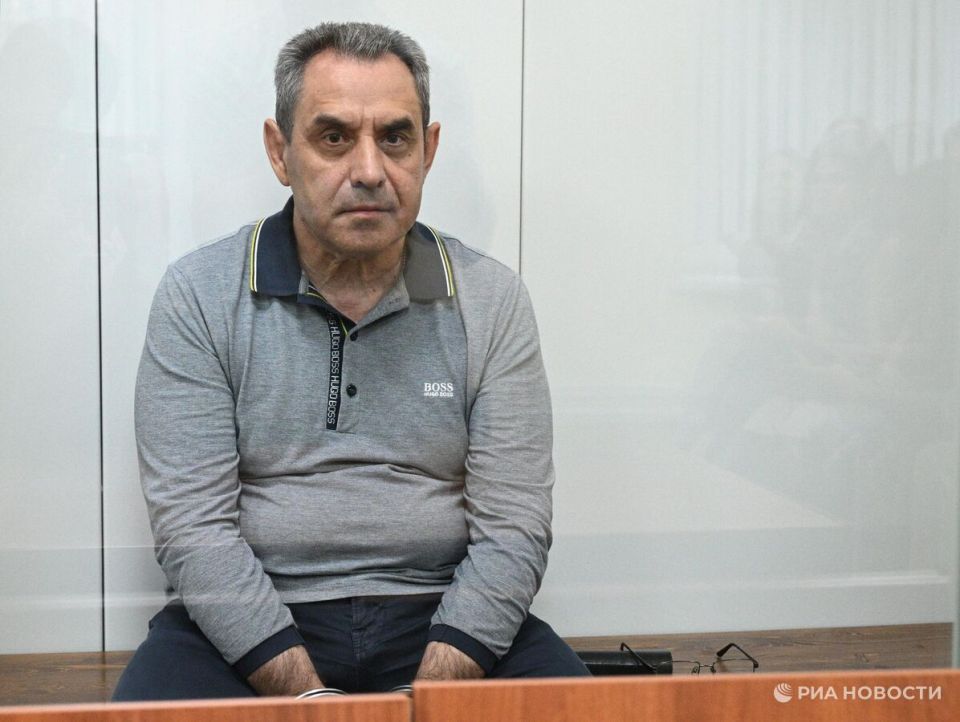 Суд исследовал вещественные доказательства по делу Муминджанова