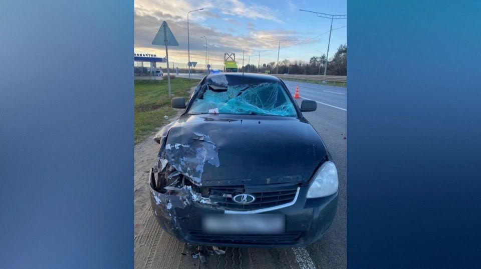 Под Воронежем столкнулись «Лада Приора» и грузовик: пострадал подросток