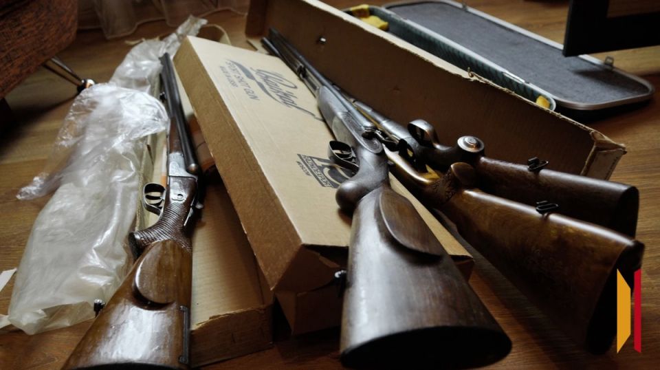 Воронежцы открыли стрельбу во дворе многоэтажки