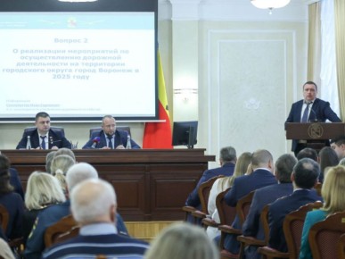 29 магистралей и 48 дорог в частном секторе отремонтировали в Воронеже за дорожный сезон