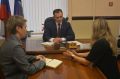 Жители двух воронежских улиц пожаловались депутату городской думы на горы мусора во дворах