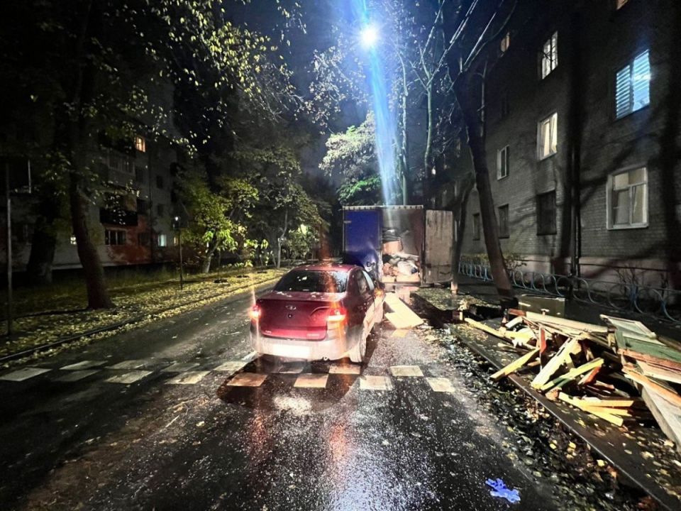 Сбитую пьяным липчанином девушку в Коминтерновском районе Воронежа доставили в больницу