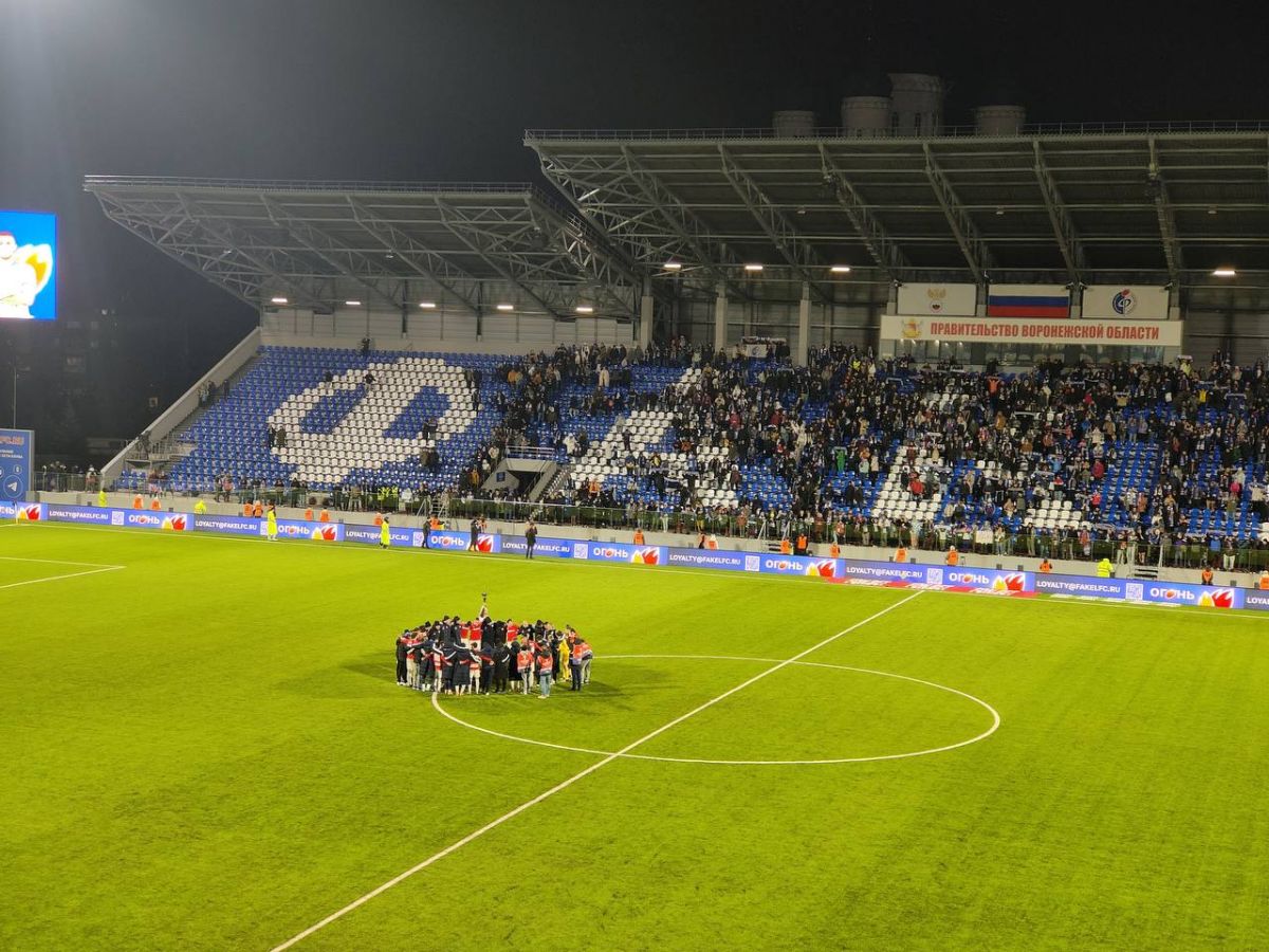 «Факел» уступает «Арсеналу», у Журавлева автогол