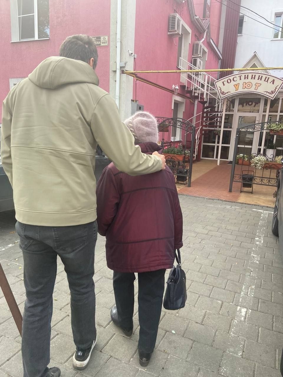 Воронежские волонтеры помогли москвичке найти потерявшуюся маму