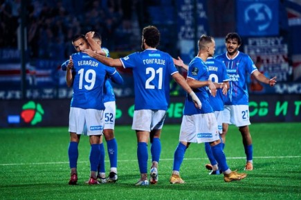 «Факел» выигрывает после первого тайма у «Торпедо»