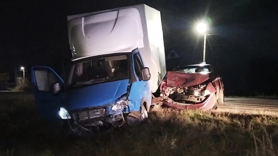 В Лискинском районе водитель «Газели» врезался в Daewoo Nexia: пострадали три человека