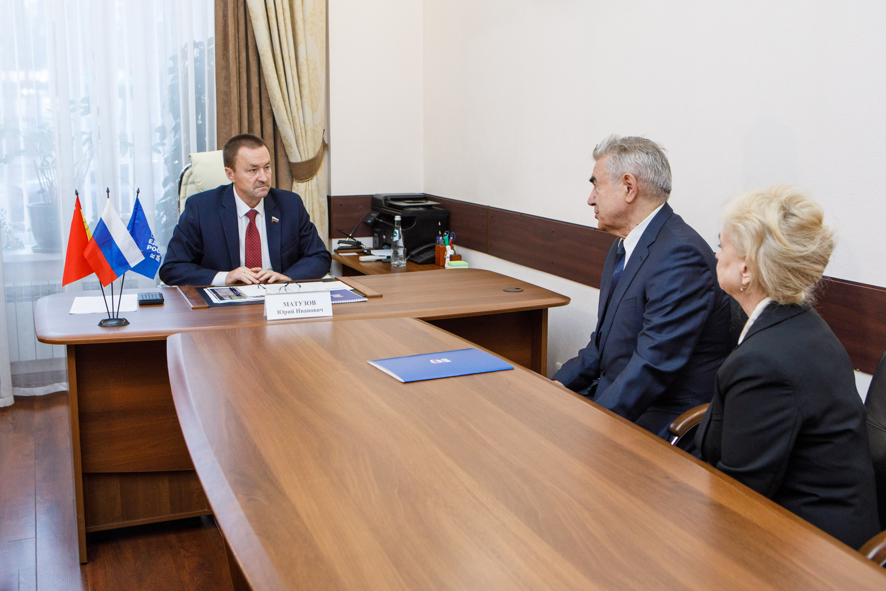 Юрий Матузов помог жителям региона с решением социально значимых вопросов