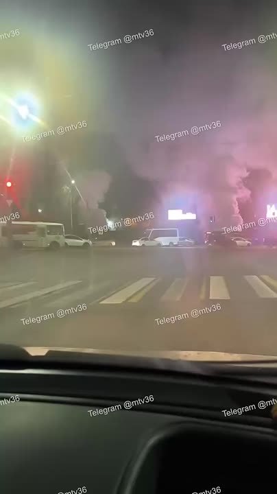 Воронежцам объяснили причину дыма на Ленинском проспекте