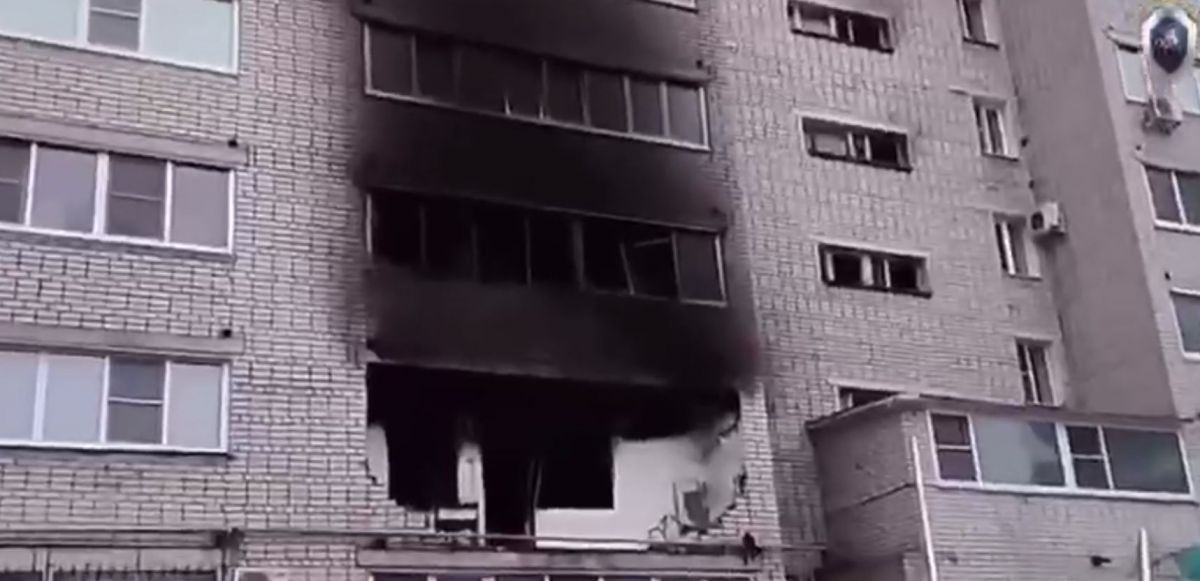 Обвиняемого в убийстве матери и подрыве квартиры нововоронежского подростка оставили под арестом на полгода