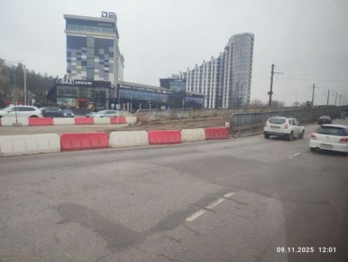 Трамвайные пути начали демонтировать втором уровне Северного моста в Воронеже