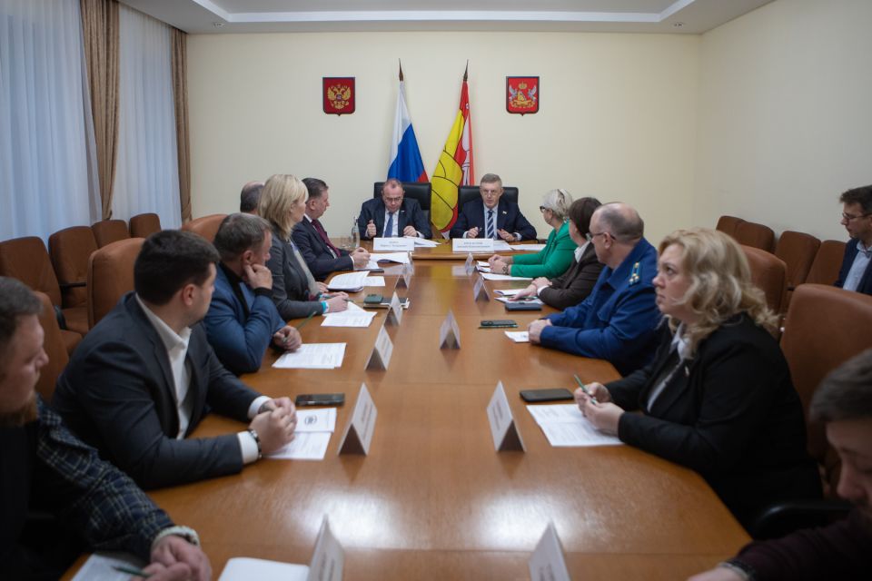 Состоялось заседание Комитета по образованию, науке и молодежной политике