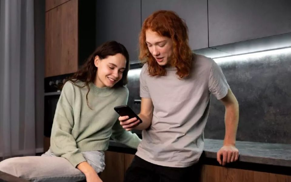 ����������� ������� ���� ��������� � ������������ ���������� MAX