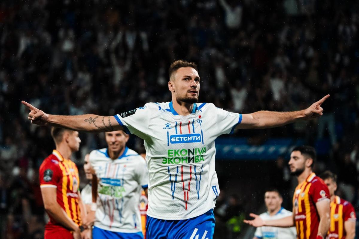 Василенко вернул Журавлева в основную группу «Факела»