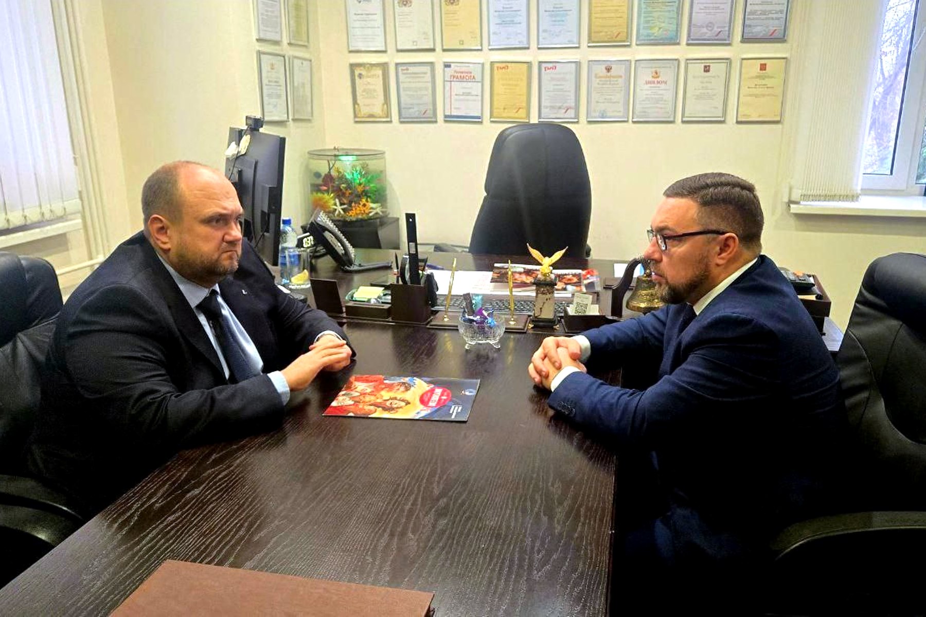 Сергей Потапов провел рабочую встречу с председателем правления Воронежского землячества Вячеславом Власенко