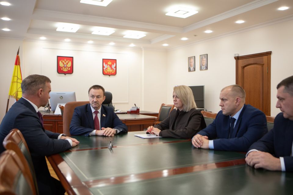 Юрий Матузов провел рабочую встречу с председателем Комитета по культуре, физкультуре и спорту и профильными министрами