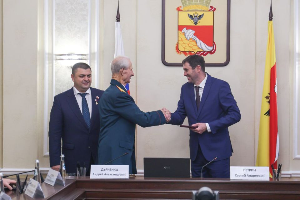 ��������� �������� ��������� ����� �������� � ����� �������� ������ ������ � ������ ������������� ���������� ������