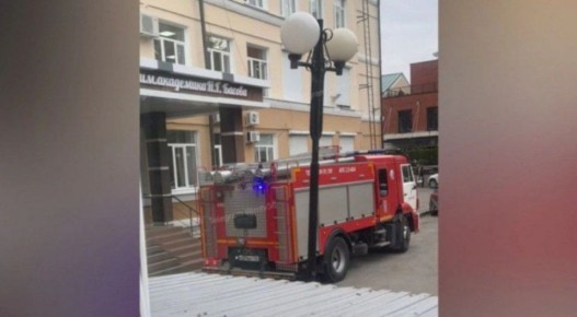 Спасатели прибыли в гимназию имени Басова в Воронеже из-за короткого замыкания