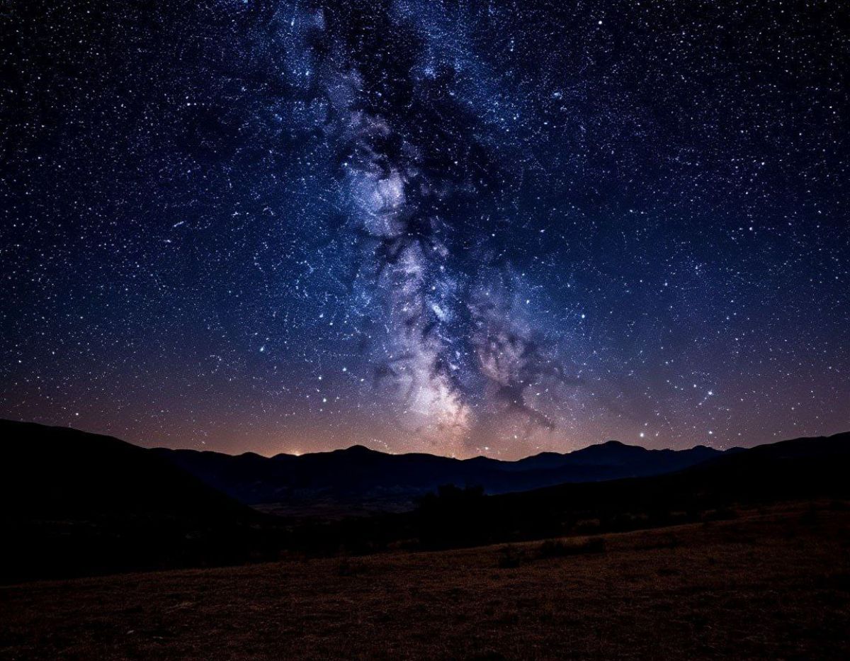 Звездопадом Леониды смогут насладиться воронежцы в ночь с понедельника на вторник