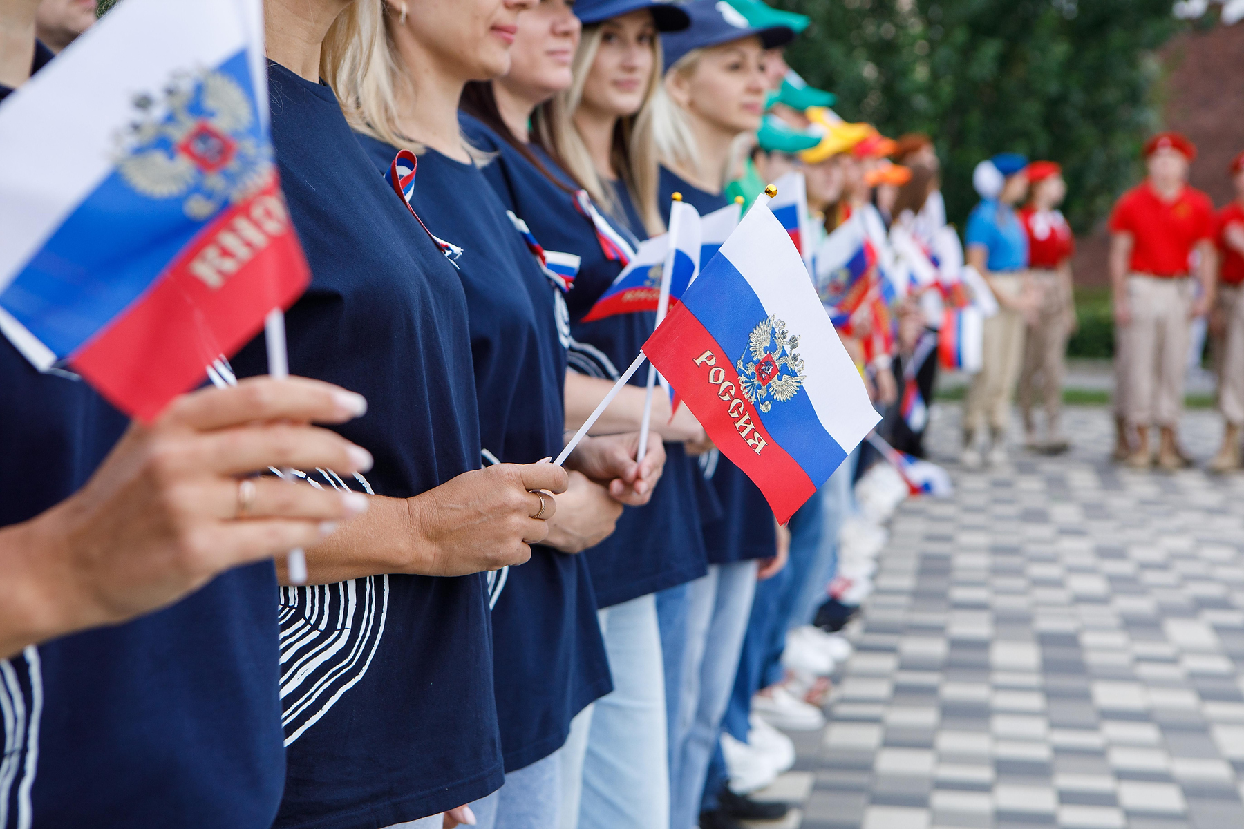 Более 200 тыс жителей региона приняли участие в программах патриотического воспитания молодежи в 2025 году