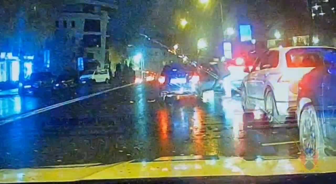 Помогли оперативно доставить в больницу ребенка с ожогами автоинспекторы в Воронежской области