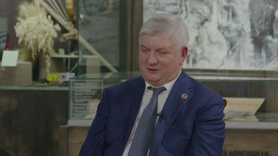 Губернатор Александр Гусев — о развитии индустриальных парков и особой экономической зоны: