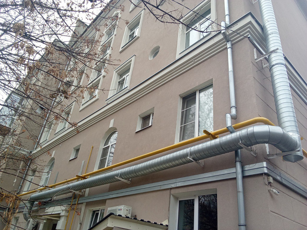 На улице Кольцовской завершился капремонт фасада видового дома