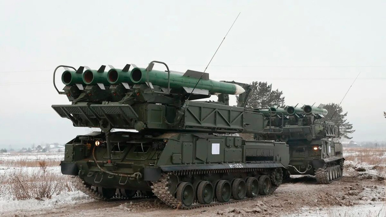 Над российскими регионами ночью уничтожили 93 дрона ВСУ