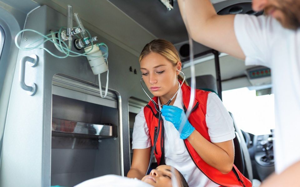 Попавшей под колеса легковушки на пешеходном переходе в Советском районе Воронежа 11-летней девочке не потребовалась госпитализация