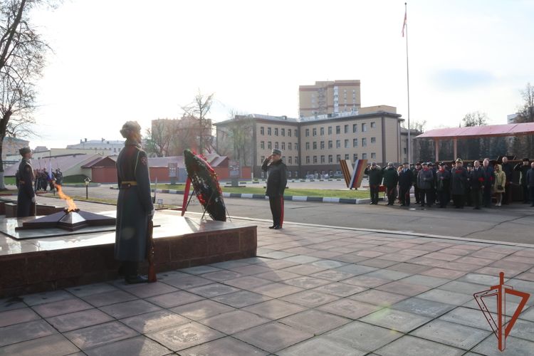 � ����������� ������ ���������� �������� ���� ��������� ����� ������������