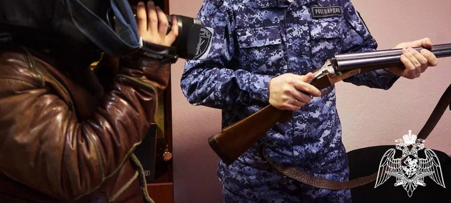 ОФИЦЕРЫ РОСГВАРДИИ В ВОРОНЕЖСКОЙ ОБЛАСТИ ЗА ПРОШЕДШУЮ НЕДЕЛЮ ПРОВЕРИЛИ СВЫШЕ 240 ВЛАДЕЛЬЦЕВ ГРАЖДАНСКОГО ОРУЖИЯ