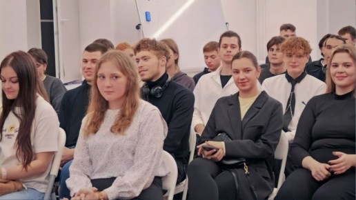 Воронежские студенты написали первый «Всероссийский предпринимательский диктант» от партии «Новые люди»