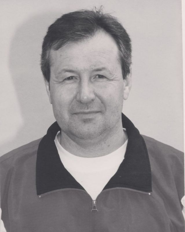 Ушел из жизни экс-тренер воронежского «Факела» Сергей Крестененко