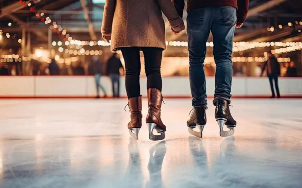 В воронежском парке «Дельфин» отложили открытие катка