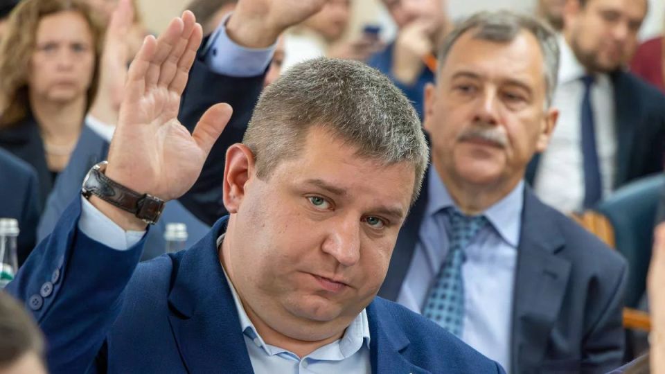 Депутат от партии «Новые люди» покинул гордуму Воронежа